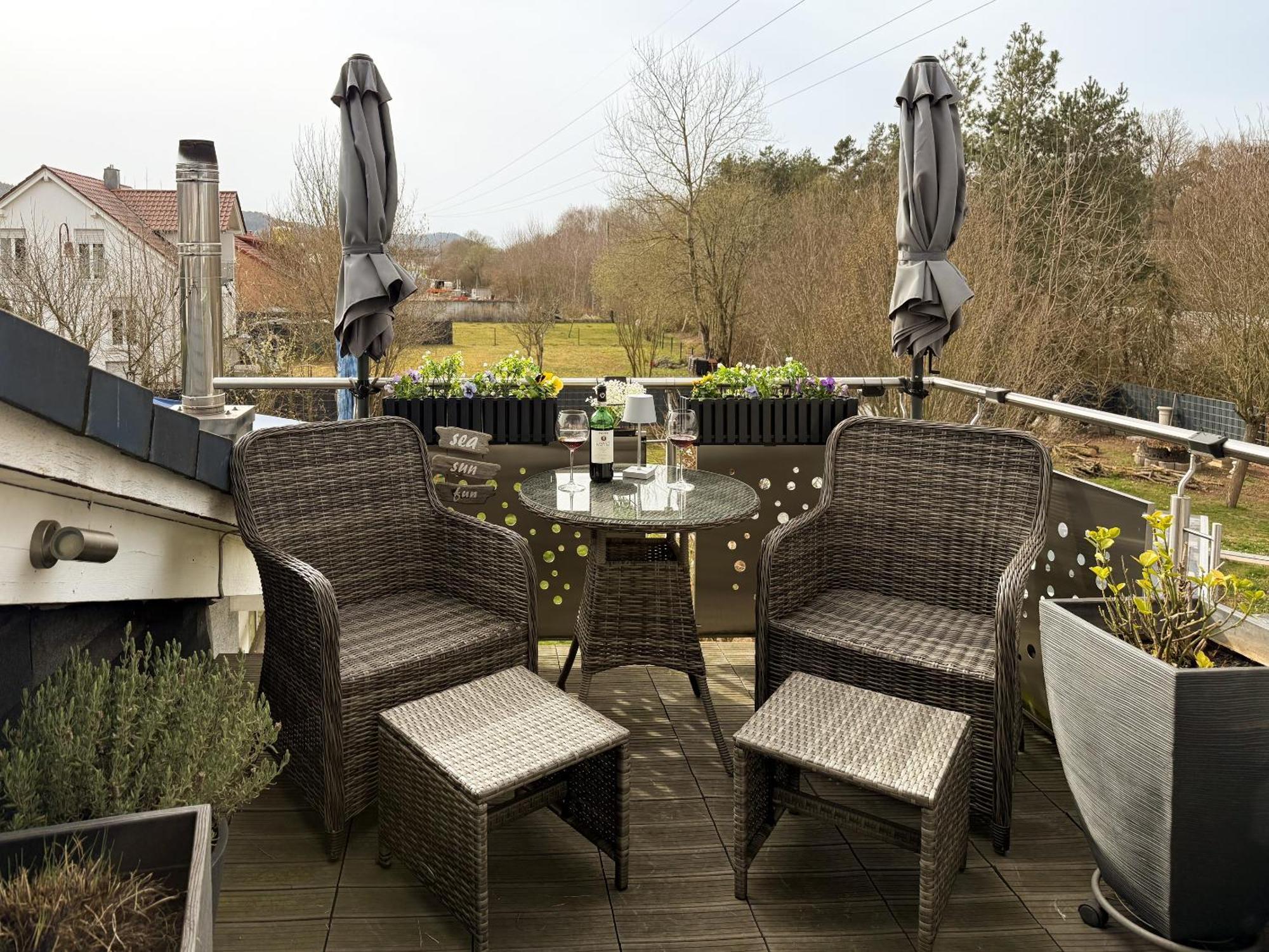 Lea'S Residence Kindsbach ภายนอก รูปภาพ